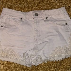 Aéropostale high wasted shorts!